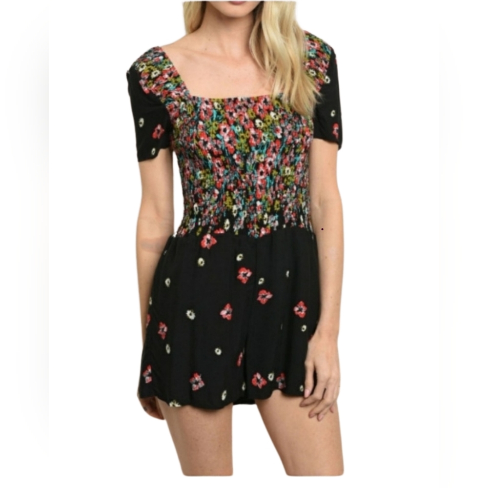 💥SALE💥Floral Black Romper